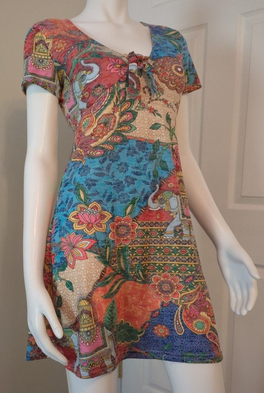 Peace + Love Owls Multi Color Short Sleeve V Neck Boho Mini Dress Women's Size M